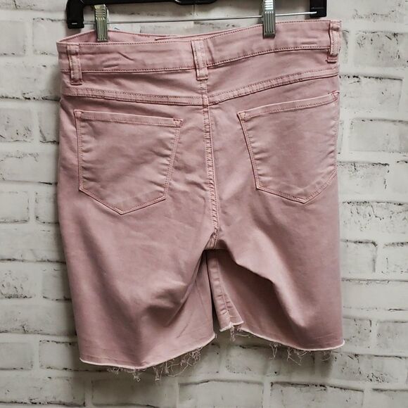 Tribal shorts   - Picture 3 of 3